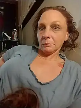 Snapshot of Everlyrose27 chatting on 17, 2, 2026 Everlyrose27 online show from 17, 2, 2026