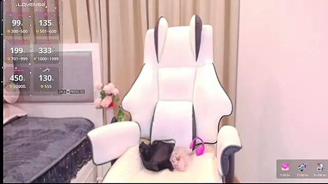 PimChanOK online show from 27, 11, 2025