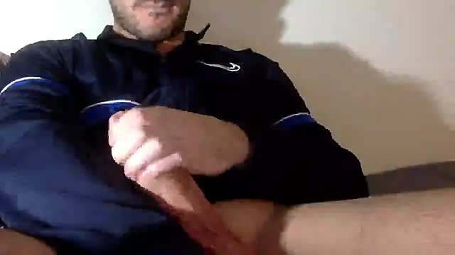 Snapshot of mainnrd chatting on 5, 12, 2024 mainnrd online show from 5, 12, 2024