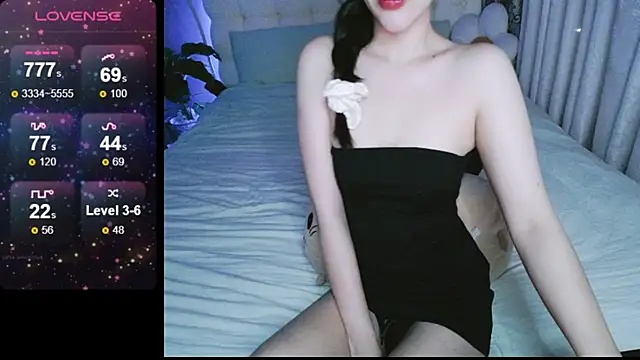 Snapshot of _Viviann_ chatting on 10, 12, 2024 Viviann online show from 10, 12, 2024