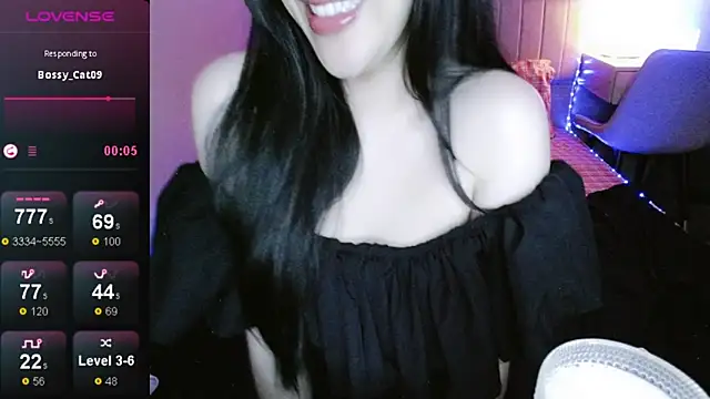 Snapshot of _Viviann_ chatting on 19, 10, 2025 Viviann online show from 19, 10, 2025