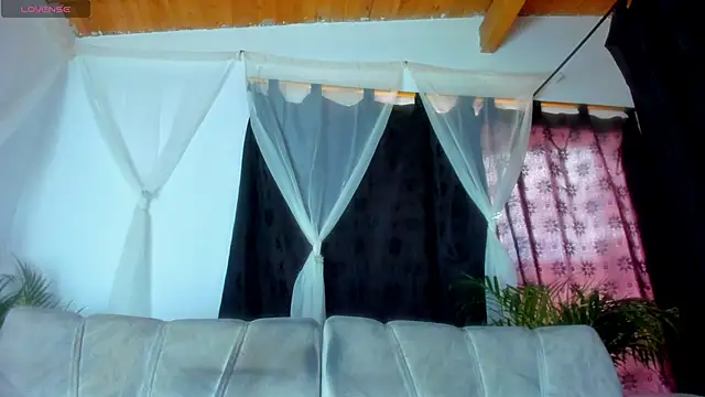 esteveen ortegas  online show from 13, 11, 2025