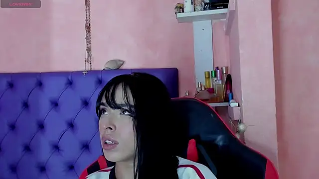 Cloeandtyfanny online show from 10, 1, 2025