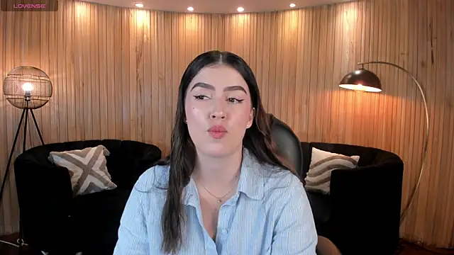 PaulinaSantos  online show from 12, 7, 2026