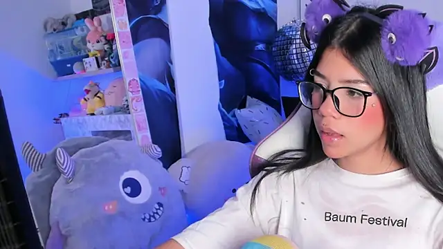 Snapshot of cutestephuwu chatting on 18, 2, 2025 cutestephuwu online show from 18, 2, 2025