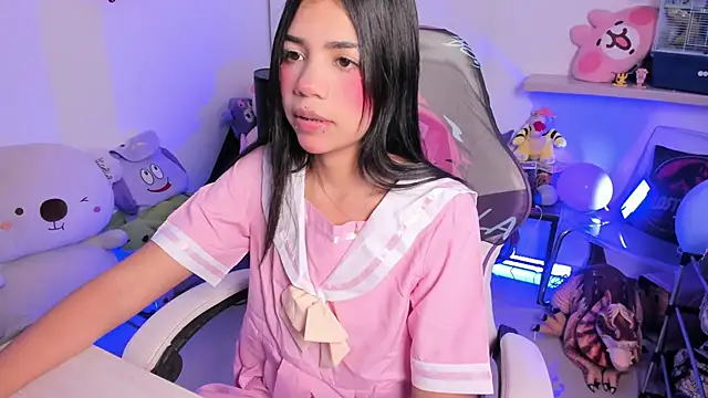 Snapshot of cutestephuwu chatting on 10, 10, 2025 cutestephuwu online show from 10, 10, 2025