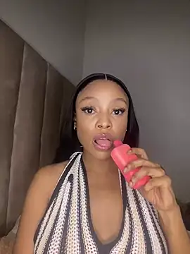 Snapshot of SexyDee025 chatting on 2, 3, 2025 SexyDee025 online show from 2, 3, 2025