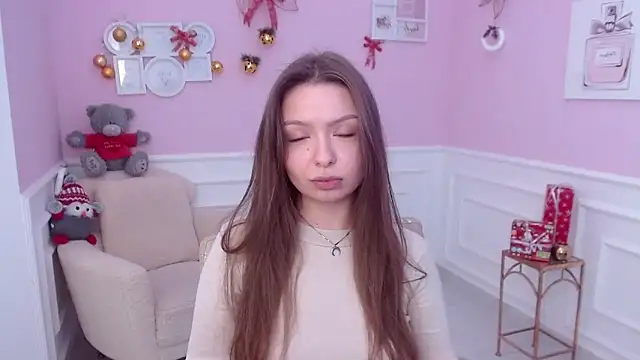 Snapshot of LucySkilar chatting on 29, 12, 2024 LucySkilar online show from 29, 12, 2024