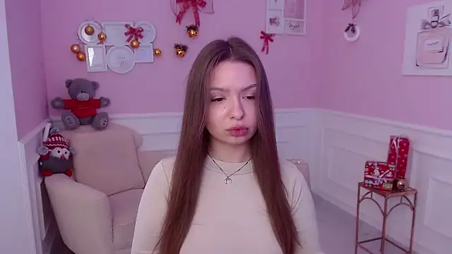 Snapshot of LucySkilar chatting on 31, 12, 2024 LucySkilar online show from 31, 12, 2024