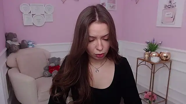 Snapshot of LucySkilar chatting on 20, 11, 2025 LucySkilar online show from 20, 11, 2025