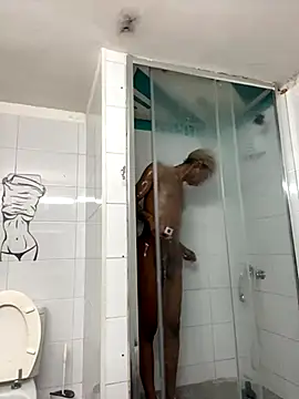 Snapshot of tamarabigass1 chatting on 13, 10, 2025 tamarabigass1 online show from 13, 10, 2025