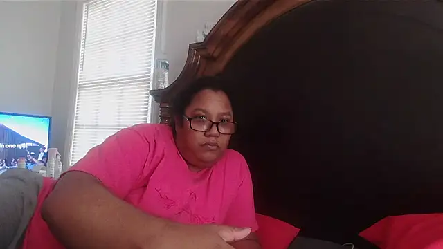 Snapshot of ebonyred chatting on 17, 1, 2025 ebonyred online show from 17, 1, 2025