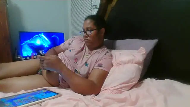 ebonyred online show from 28, 4, 2026