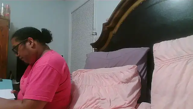 ebonyred online show from 29, 4, 2026