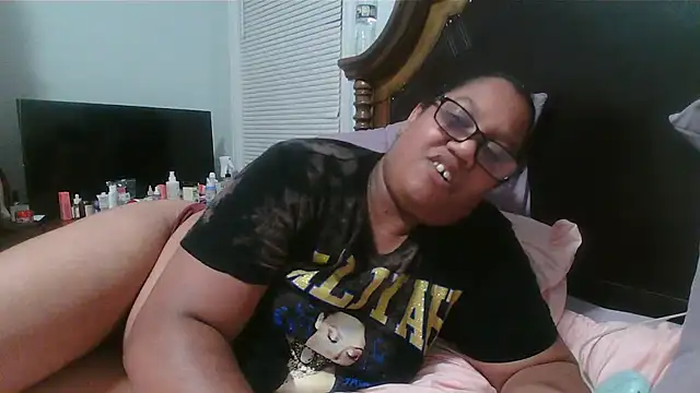 ebonyred online show from 30, 4, 2026
