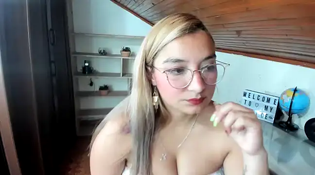 Snapshot of _sweetcarla chatting on 22, 1, 2025 sweetcarla online show from 22, 1, 2025