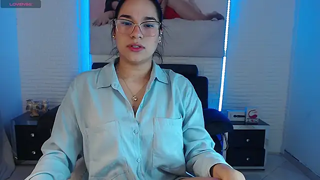 Lolitta xxx online show from 21, 12, 2025