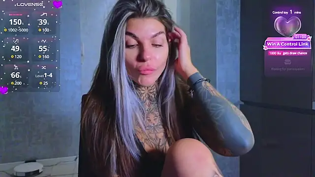 tattooedBabyy online show from 3, 2, 2025