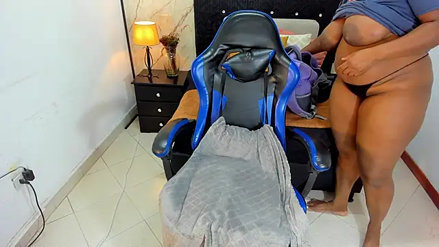queen ebony 69 online show from 20, 6, 2026