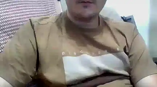 Snapshot of ShiitakeBR chatting on 28, 2, 2025 ShiitakeBR online show from 28, 2, 2025