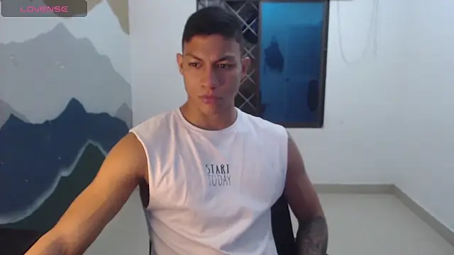 Snapshot of aalan_foxter chatting on 25, 1, 2025 aalan foxter online show from 25, 1, 2025