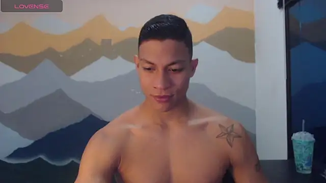 Snapshot of aalan_foxter chatting on 19, 2, 2025 aalan foxter online show from 19, 2, 2025