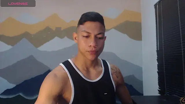 Snapshot of aalan_foxter chatting on 3, 3, 2025 aalan foxter online show from 3, 3, 2025