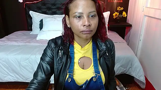 Snapshot of Dominik_girl chatting on 5, 2, 2025 Dominik girl online show from 5, 2, 2025