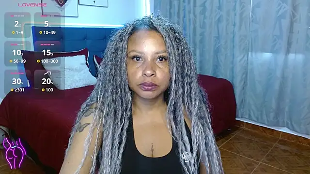 Snapshot of Dominik_girl chatting on 15, 10, 2025 Dominik girl online show from 15, 10, 2025