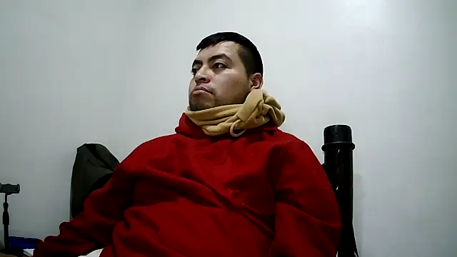 Snapshot of Potro23hotzen chatting on 5, 1, 2025 Potro23hotzen online show from 5, 1, 2025