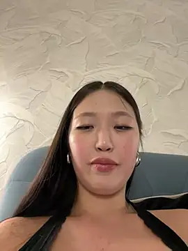 Snapshot of Aiko_Yumi chatting on 31, 1, 2025 Aiko Yumi online show from 31, 1, 2025