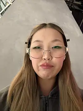 Snapshot of Aiko_Yumi chatting on 26, 10, 2025 Aiko Yumi online show from 26, 10, 2025