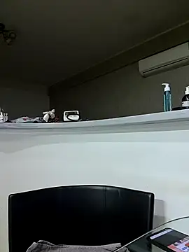 Milf Abigail online show from 4, 4, 2026