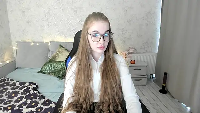 LissaCain online show from 6, 11, 2025