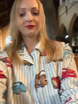 Snapshot of LadyTatiana_Madam chatting on 3, 10, 2025 LadyTatiana Madam online show from 3, 10, 2025