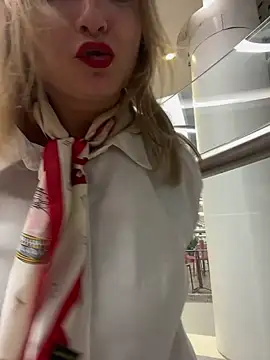 Snapshot of LadyTatiana_Madam chatting on 3, 11, 2025 LadyTatiana Madam online show from 3, 11, 2025