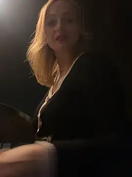 Snapshot of LadyTatiana_Madam chatting on 4, 11, 2025 LadyTatiana Madam online show from 4, 11, 2025