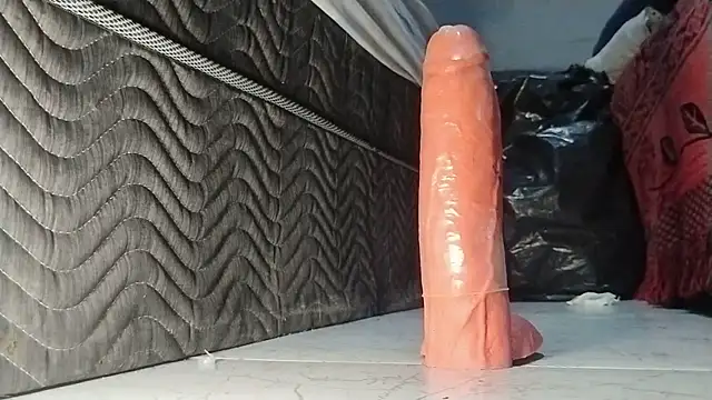 Snapshot of UncutToyBoy23cm chatting on 24, 2, 2026 UncutToyBoy23cm online show from 24, 2, 2026