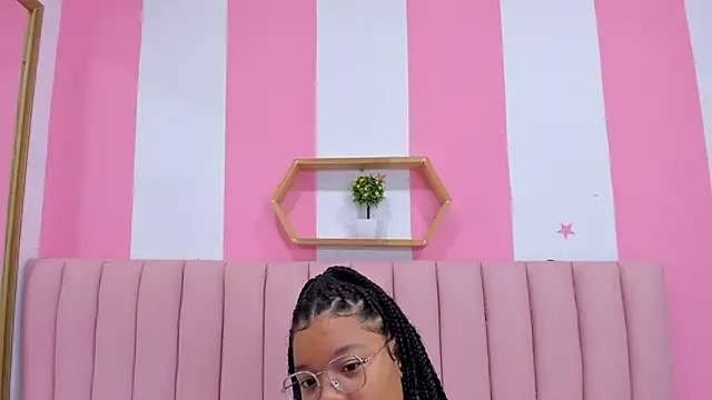 ISABELLA 020 online show from 20, 2, 2025