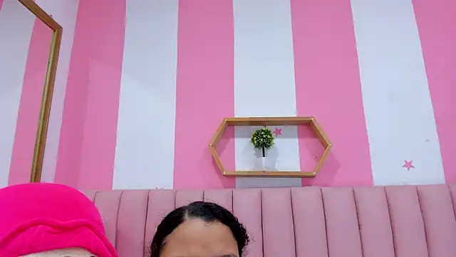 ISABELLA 020 online show from 25, 9, 2025