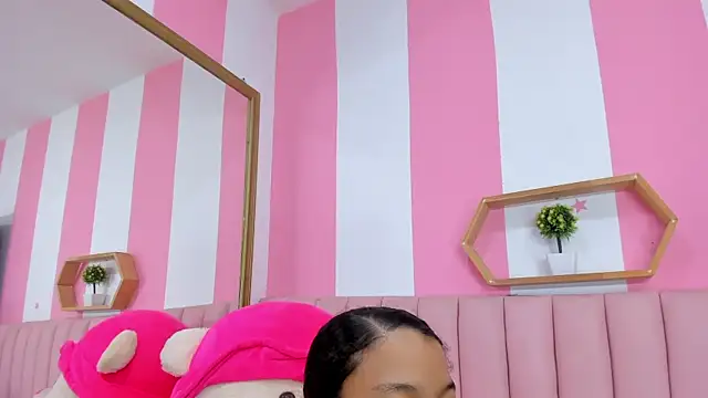 ISABELLA 020 online show from 30, 3, 2026