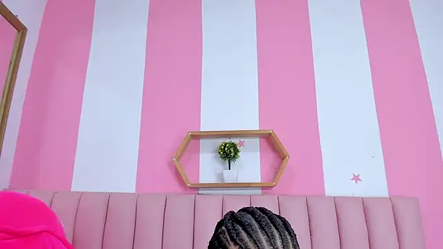 ISABELLA 020 online show from 7, 4, 2026