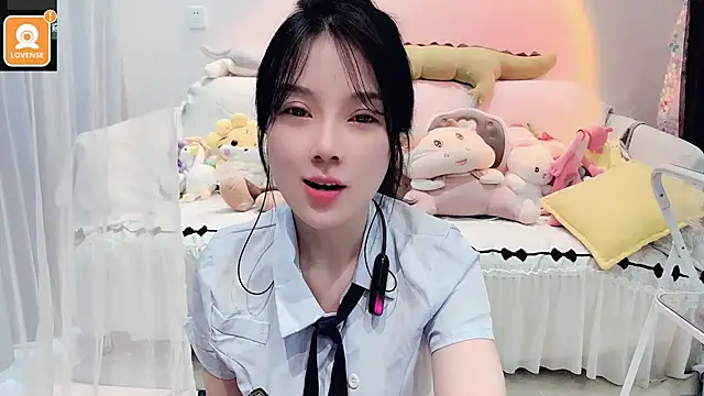 Snapshot of AKiKi711 chatting on 12, 9, 2025 AKiKi711 online show from 12, 9, 2025