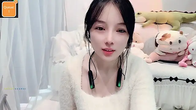 Snapshot of AKiKi711 chatting on 19, 10, 2025 AKiKi711 online show from 19, 10, 2025