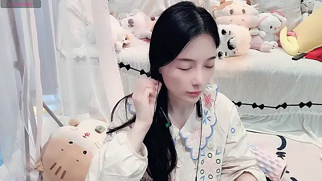 AKiKi711 online show from 14, 6, 2026