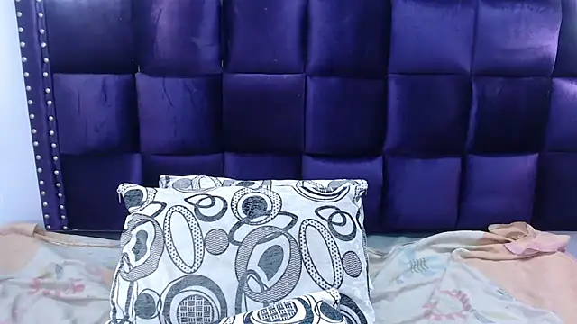 Snapshot of LindaKardi chatting on 27, 9, 2025 LindaKardi online show from 27, 9, 2025