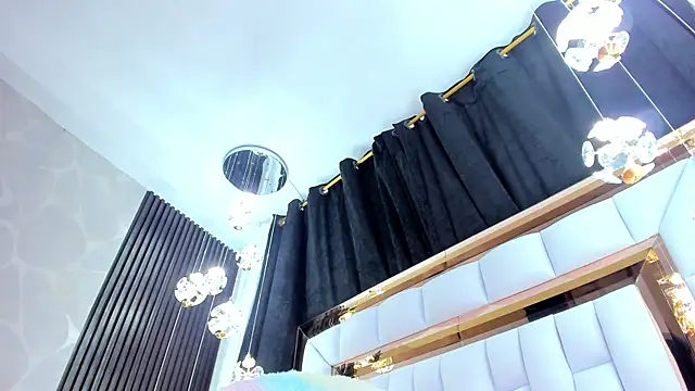 Snapshot of SarayRoyse chatting on 6, 3, 2025 SarayRoyse online show from 6, 3, 2025