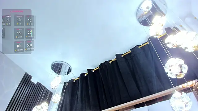 Snapshot of SarayRoyse chatting on 16, 10, 2025 SarayRoyse online show from 16, 10, 2025