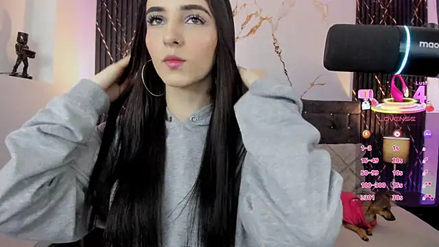 Snapshot of devlin_violett chatting on 25, 11, 2025 devlin violett online show from 25, 11, 2025