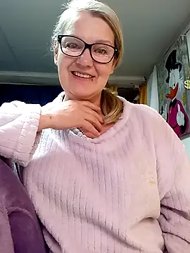 irinamaux online show from 4, 4, 2026